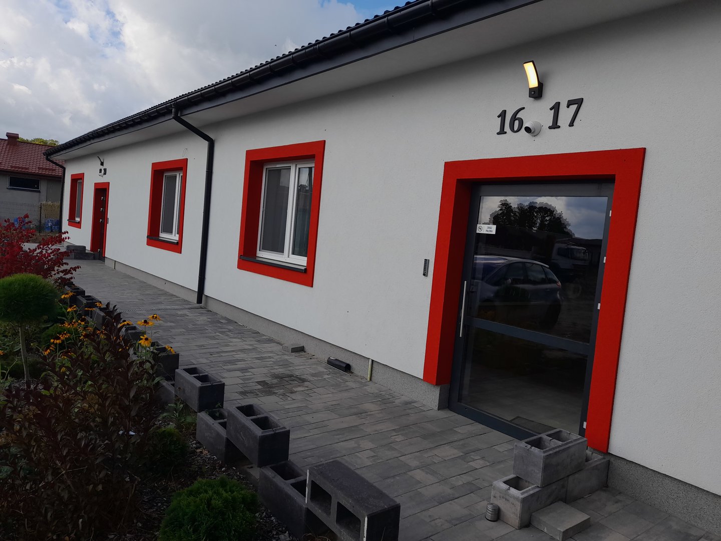 Polskie Centrum Usług - 17